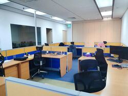 United Square (D11), Office #584317941